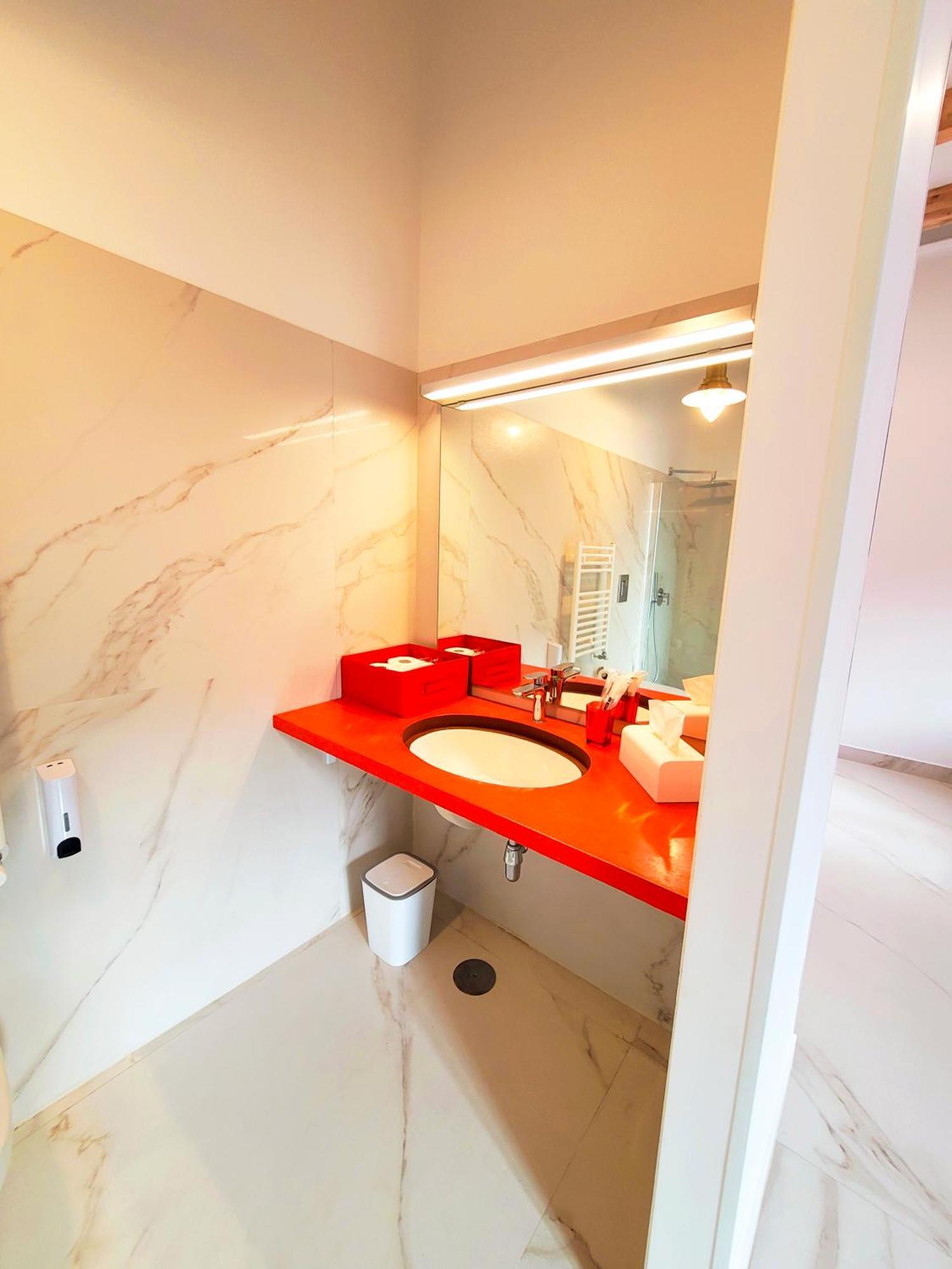 I Migliori Artisti Hotel Наполи Екстериор снимка